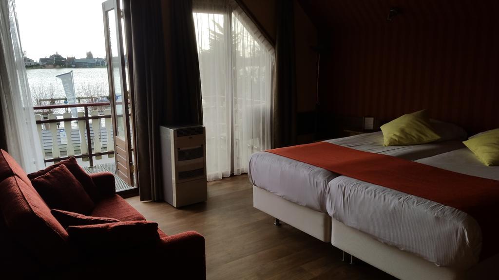 Hotel Restaurant De Hoogt Maasdam エクステリア 写真