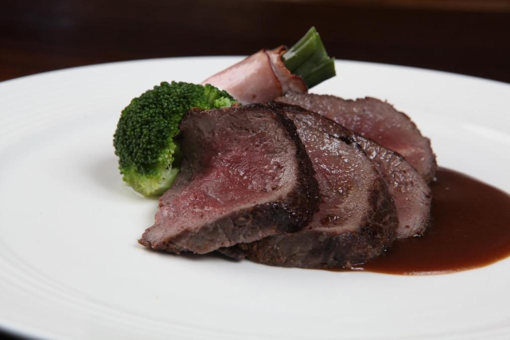 Hotel Restaurant De Hoogt Maasdam エクステリア 写真