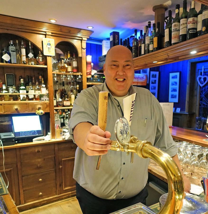 Hotel Restaurant De Hoogt Maasdam エクステリア 写真