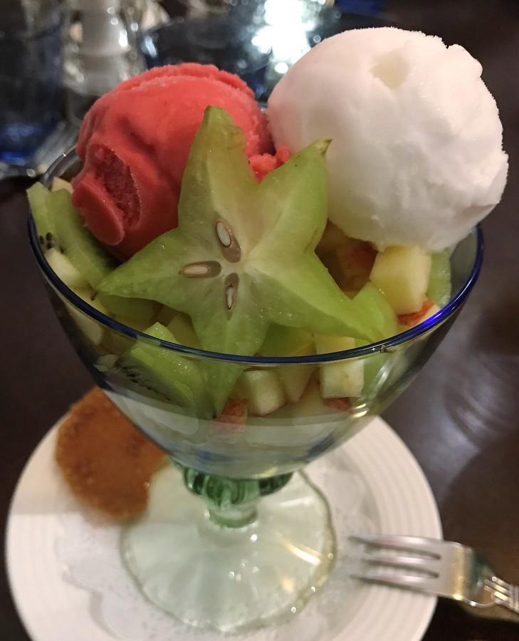 Hotel Restaurant De Hoogt Maasdam エクステリア 写真